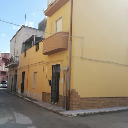 L'angolo Del Sole Bed & Breakfast 3*